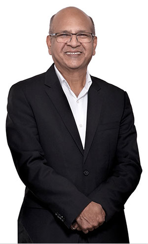 Michael Carlos, Director