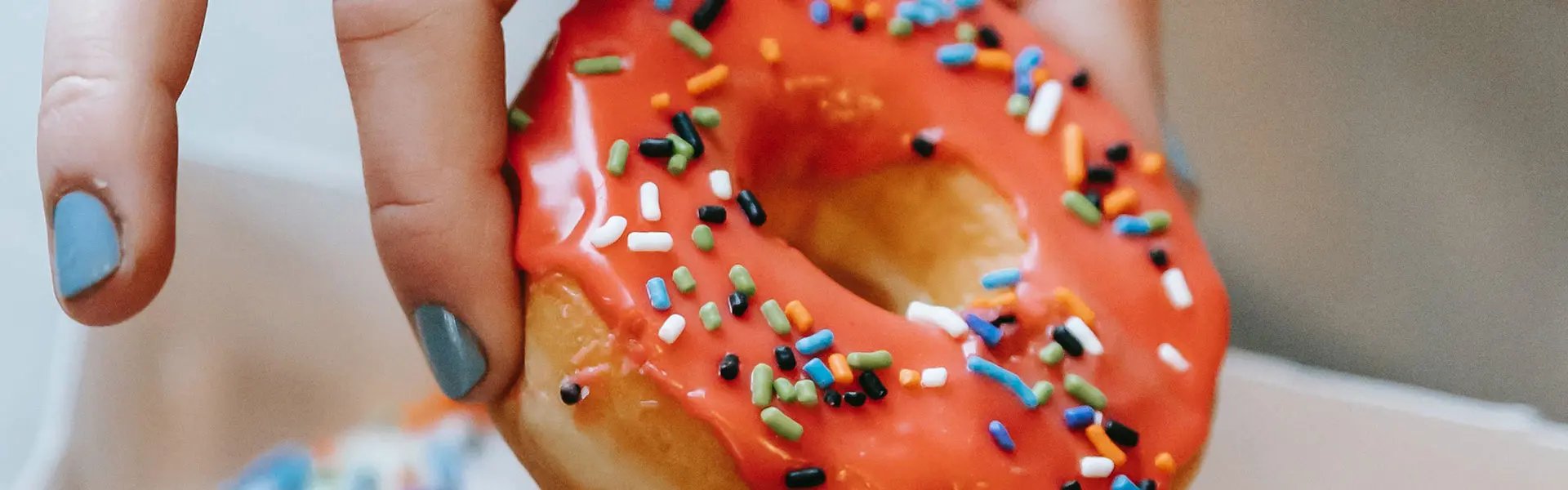 Dougnut with coloured sprinkles