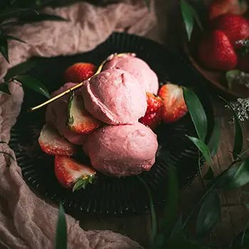 Strawberry ice cream