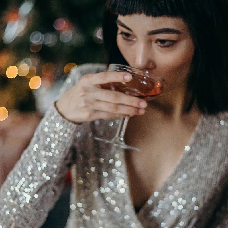 Lady with cocktail