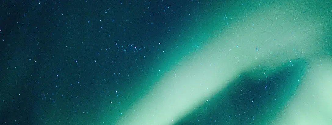 Greenish, turquoise borealis
