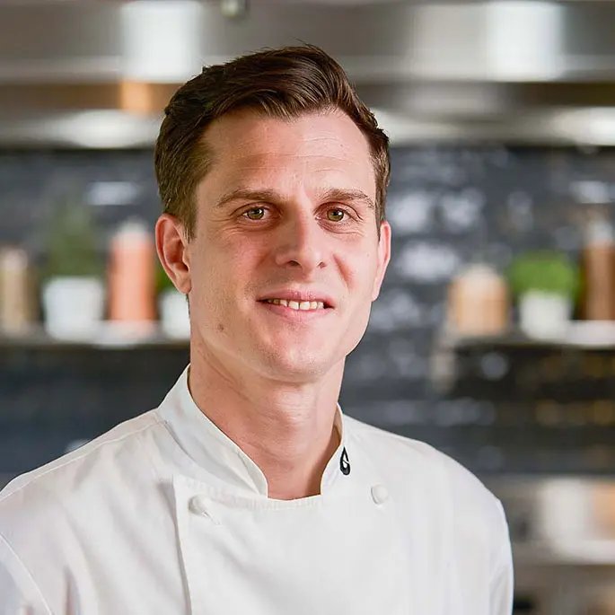 Raphael, Associate Chef