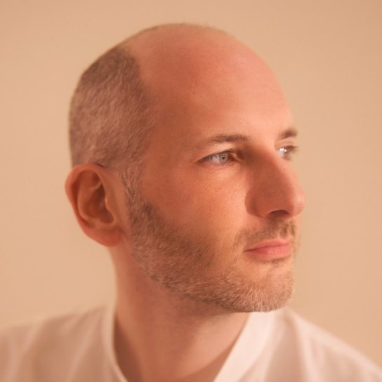 instagram post #PortraitofaPerfumer: Que