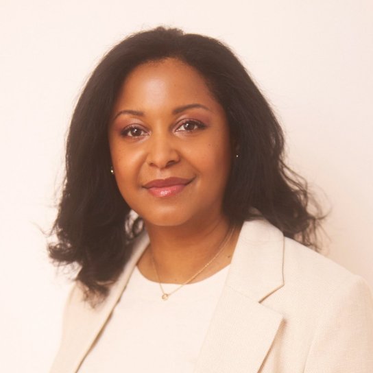 instagram post #PortraitofaPerfumer: Gwe