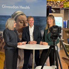 instagram post Are you at #SupplySideGlo