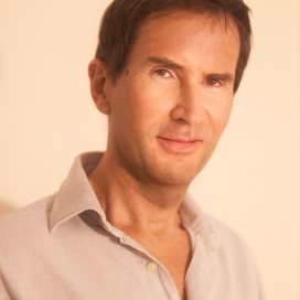 instagram post #PortraitofaPerfumer : Gu