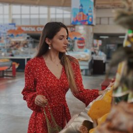 instagram post Taste. Scents. Mouthfeel.